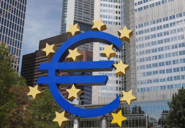 Grupa doradcza ECB, Mastercard i ambitne wyliczenia Nigerii
